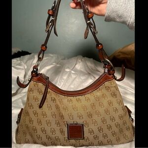 Authentic y2k vintage Dooney & Burke